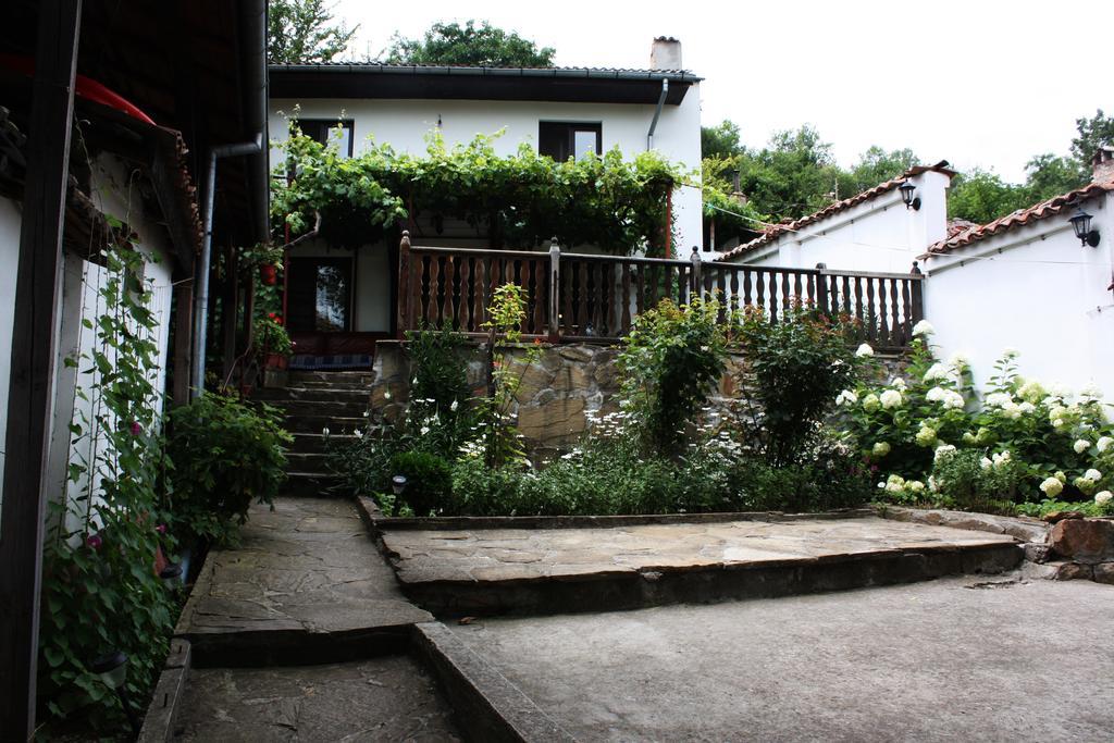 Hikers Hostel Weliko Tarnowo Exterior foto
