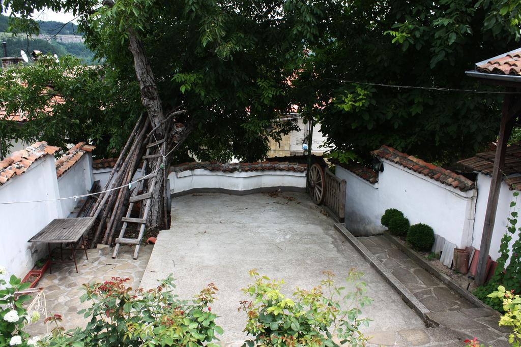 Hikers Hostel Weliko Tarnowo Exterior foto